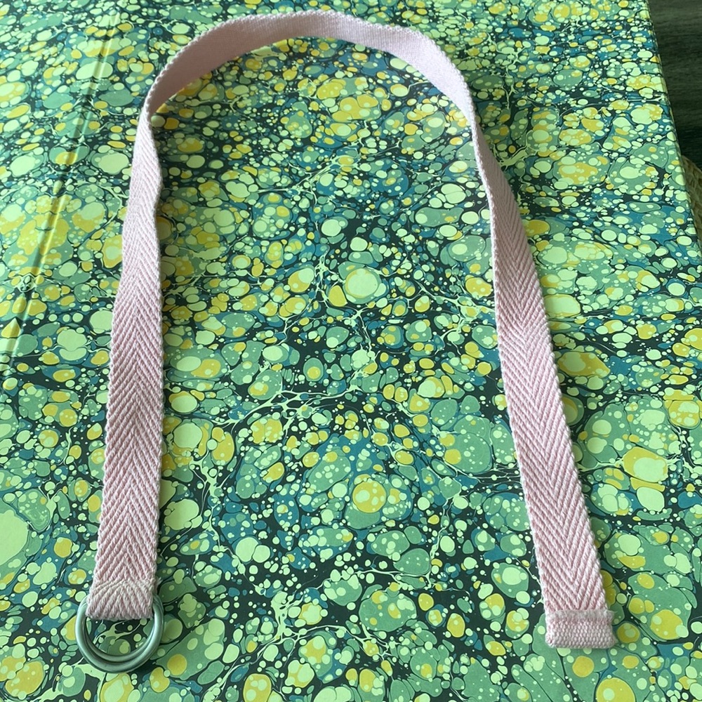 Light pink Ralph Lauren Belt. Sz L.
